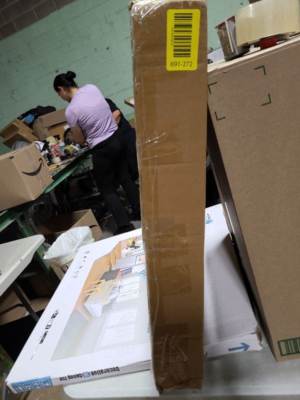 Photo 1 of 10 Panels No Dig Decorative Garden Fence Animal Barrier - 24 in (H) x 20 ft (L) - Dog Fence Outdoor for Yard, Rabbits and Small Pets - Tall Rustproof Metal Wire Fencing Border for Garden and Patio