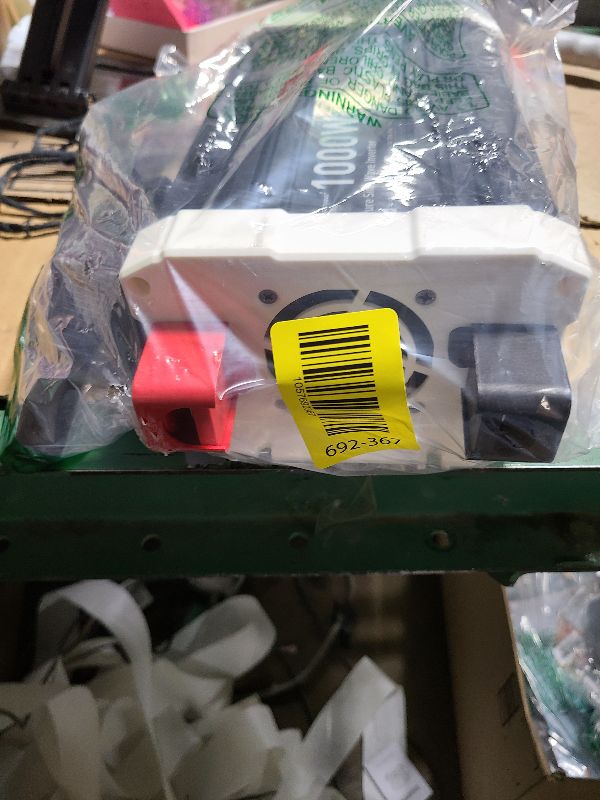Photo 1 of 1000 watt Pure sine Wave Inverter, 12V DC to 110V AC Power Inverter, Used for Solar Emergency Power Supply in RV Homes, with 3 AC Output sockets, USB Port, Type-C Port, Remote Control with LCD Screen