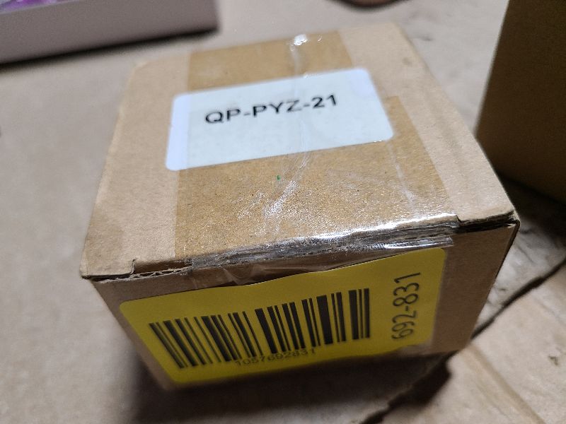 Photo 1 of 2000-2009 Fuel Injector Compatible for Toyota Prius 2001-2009, Echo 2000-2005, for Scion XB XA 2004 2005 2006 1.5L L4 Replace 23250-21020 155-0300