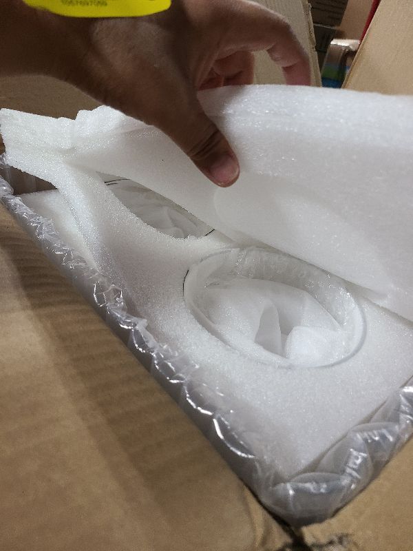 Photo 1 of 30pcs 11.8Inch Large Size Glass Vase Cylinder for Centerpieces Small Flower Glass Clear Home Decor Centerpiece Table Flower Vase Decorations for Wedding?Holiday 6,7.9,10,10,11.8Inch Tall
