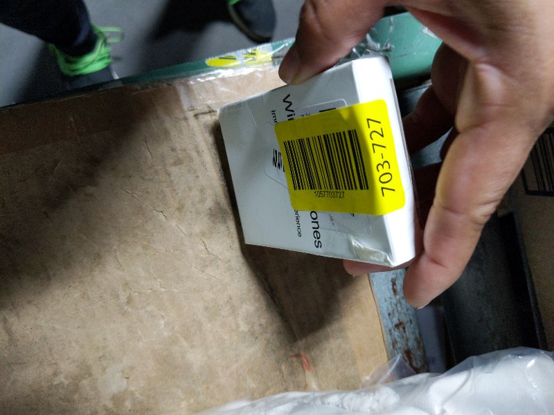 Photo 1 of 2 Packs- Wired Headphones for iPhone Earbuds Built-in Microphone & Volume Control Nosie Reduction Headsets Compatible with iPhone 14/13/12/11/XR/XS/X/8/7/SE/Pro/Pro Max/Support All iOS System