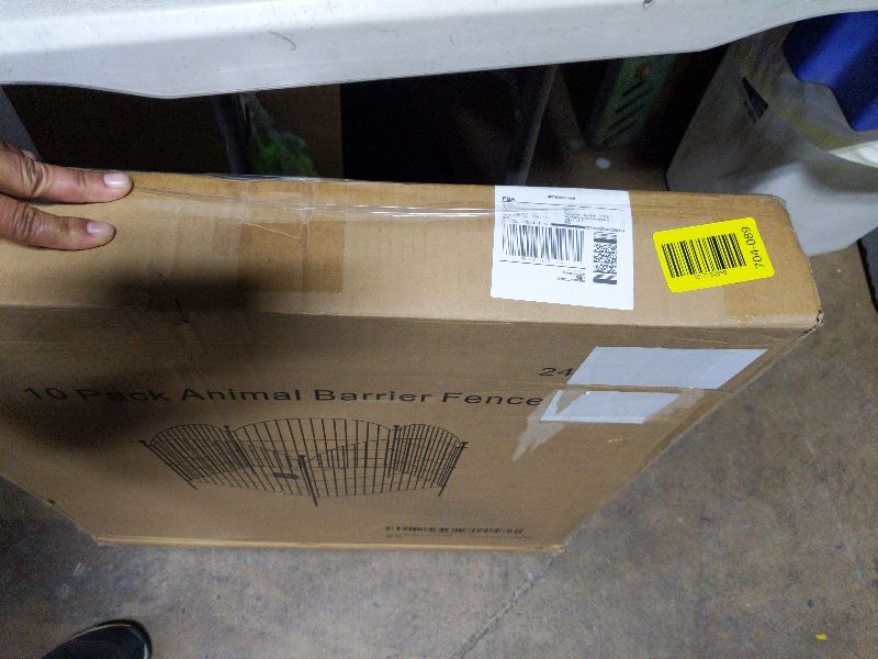 Photo 1 of 10 Panels No Dig Decorative Garden Fence with Gate - 24 in (H) x 20 ft (L) Dog Rabbits and Pets Fence Outdoor for Yard, Animal Barrier Tall Rustproof Metal Wire Fencing Border for Garden and Patio