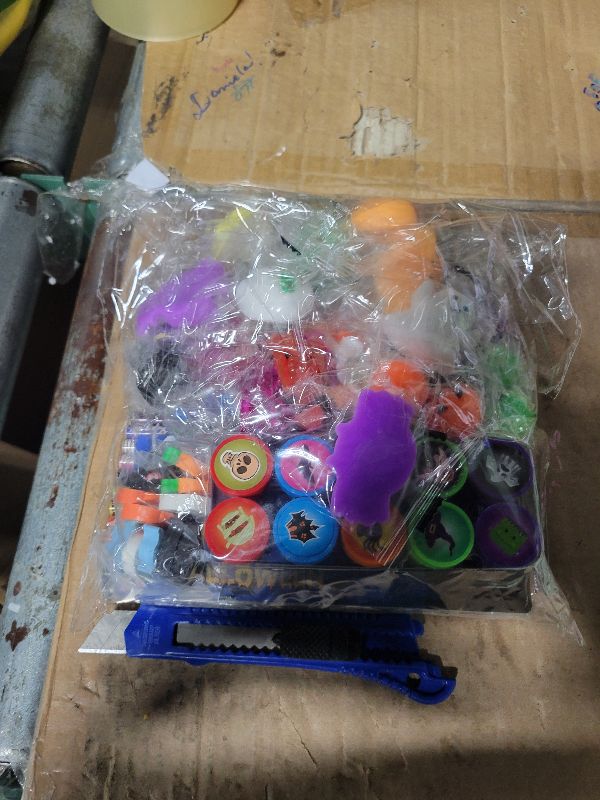 Photo 1 of 200PCS Halloween Goodie Bag Stuffers Stationery Set, Assorted Halloween Party Favors for Kids Toys Bulk Non Candy Halloween Treats Pencils, Eraser, Stamps, Slap Bracelets