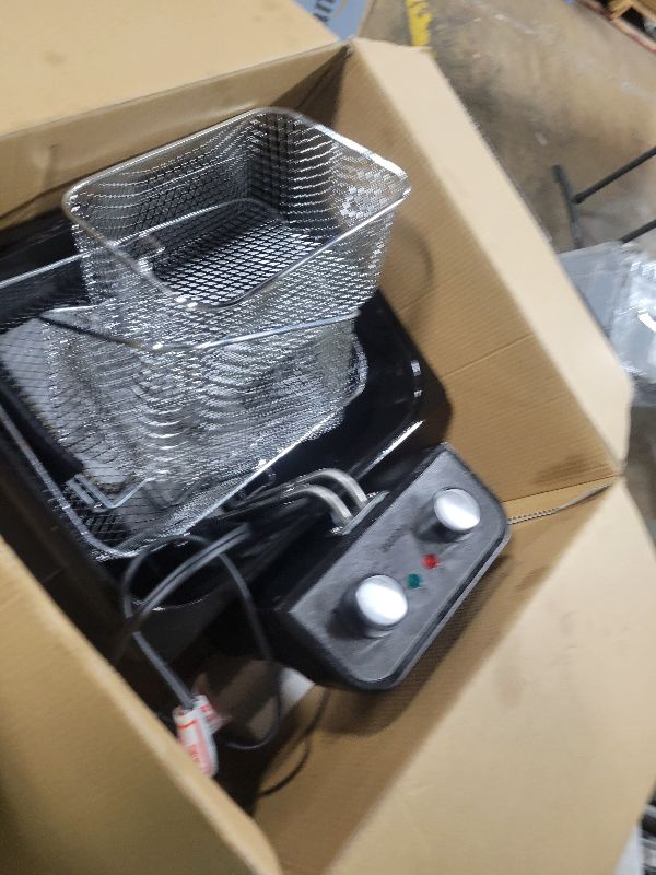 Photo 1 of 1800W 5 Liters/21 Cups Large Electric Deep Fryer with 3 Frying Baskets, Adjustable Temperature,View Window Lid,Countertop Stainless Steel Body Deep Fryer Pot,Perfect for Kitchen, Fry Fish for Home Use