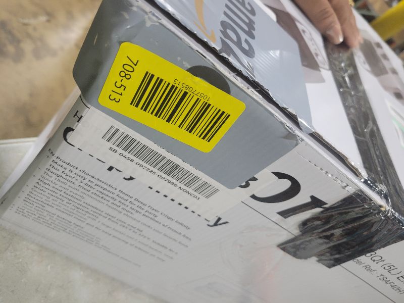 Photo 1 of 1800W 5 Liters/21 Cups Large Electric Deep Fryer with 3 Frying Baskets, Adjustable Temperature,View Window Lid,Countertop Stainless Steel Body Deep Fryer Pot,Perfect for Kitchen, Fry Fish for Home Use