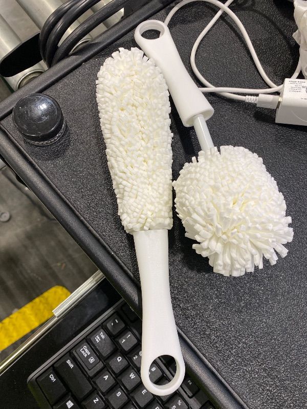 Photo 1 of ***MISSING PARTS*** ***CHECK CLERK NOTES*** 3 Pieces Wine Cleaning Brush Flexible Bottle Scourer with Stainless Steel Decanter Cleaning Balls Multi-Function Household Cleaning Tools for Goblets/Champagne Flutes/Cups/Glasses (White)