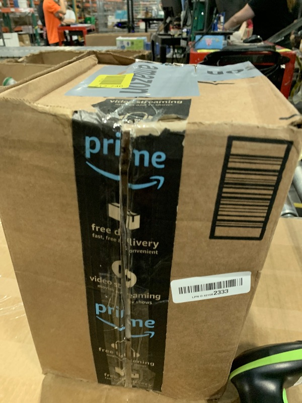 Photo 1 of *****Some items inside are broken, and others are in good condition.******** 6-ounce Porcelain Checker Teacups and Saucers Set of 6 with Spoons, Coffee Cups Set