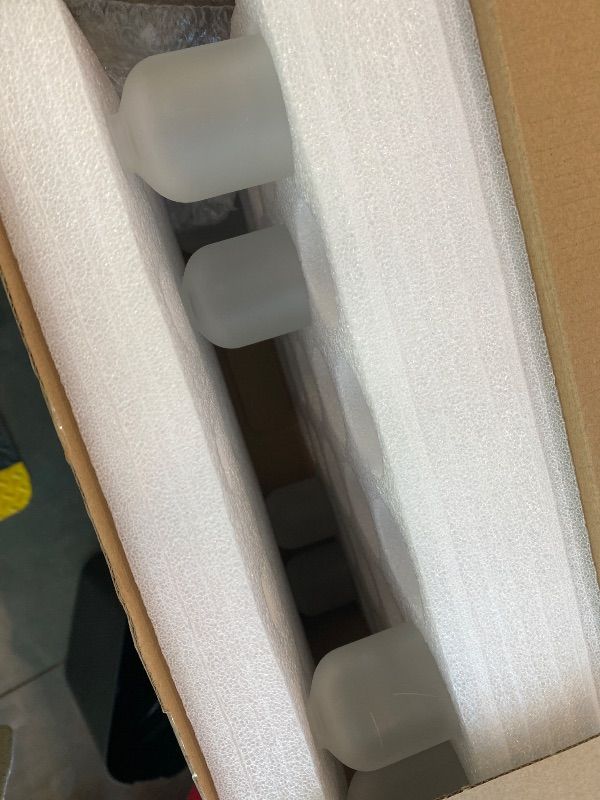 Photo 1 of *MISSING PARTS*
Roshtia 30 Pcs 3.4 oz/ 100 ml Silver Glass Spray Bottle Refillable Perfume Atomizer Clear Decorative Empty Bottles with Fine Mist Sprayer Pump for Face Body Travel