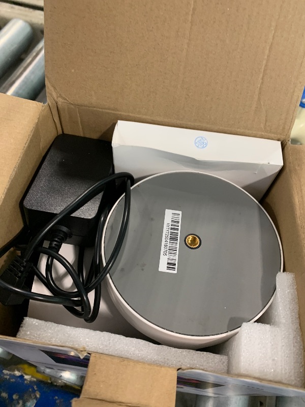 Photo 1 of ?Electric Focus?Magcubic Mini Projector 4K Support, Portable Projector with WiFi 6 and Bluetooth 5.4, Smart Proyector, 5W Soundbase Speaker, 180°Rotation for Home Theater