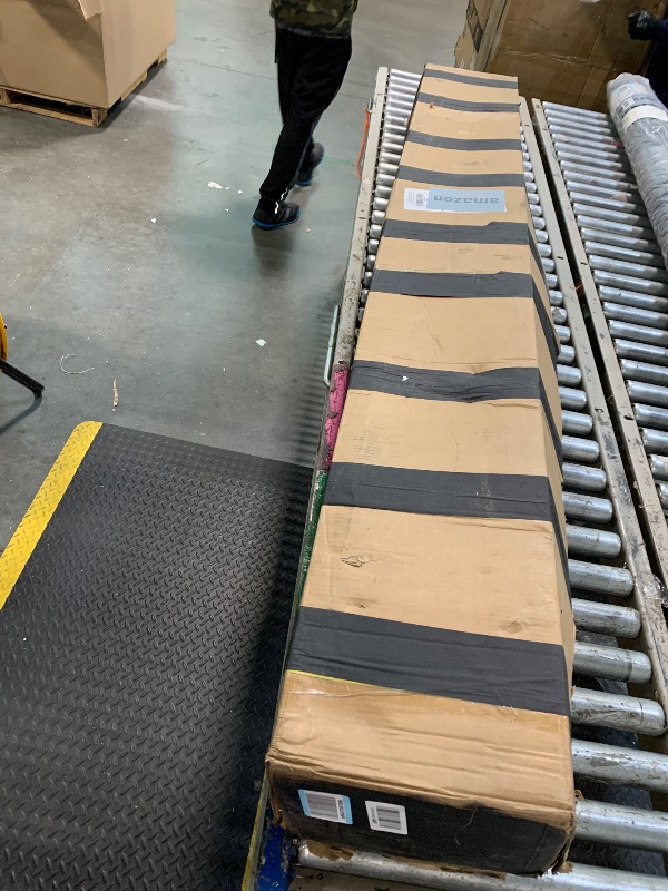 Photo 1 of ** USED** VEVOR Running Boards Compatible with 2009-2018 Dodge Ram 1500 Crew Cab, 2010-2025 Dodge Ram 2500 3500 Crew Cab,6 Inches Side Steps, Wide Non-Slip Black Carbon Steel Nerf Bars, 550 lbs Load Capacity