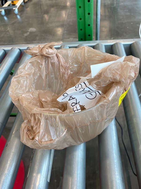 Photo 1 of *Missing Parts*
3L Glass Cooking Pot with Heart-Shaped Lid (3.2 Qt/3000ml). Efficient Heat Transfer Saves Energy; Safe for Ovens, Gas/Electric Stoves, and Dishwashers. Suitable for All Water-based Recipes.