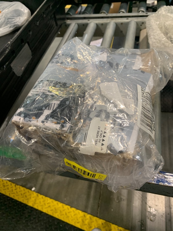 Photo 1 of *****MISSING PARTS****** iBroPrat 1 Sets Trailer Hub Kit 5 Bolt 4.5, Trailer Axle Kit for 3500 lb 5 Lug Trailer Hub with Extra Dust Cap and Rubber Plug Fits 1-1/16'' to 1-3/8" Trailer Axles 3500lb #84 Spindle