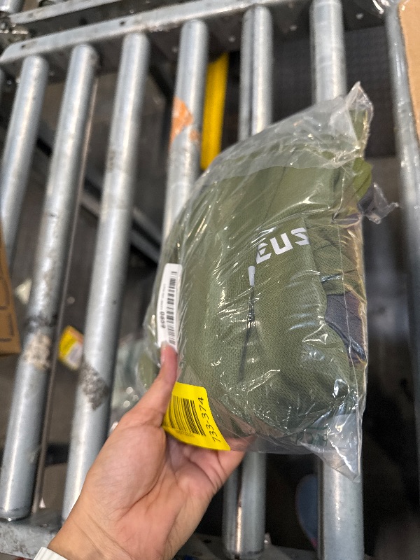 Photo 1 of *** ONLY 2***
NELEUS Men's 3 Pack Muscle Workout Tank Top for Gym Running,5042,Grey,Olive Green,Blue,XL,EU 2XL