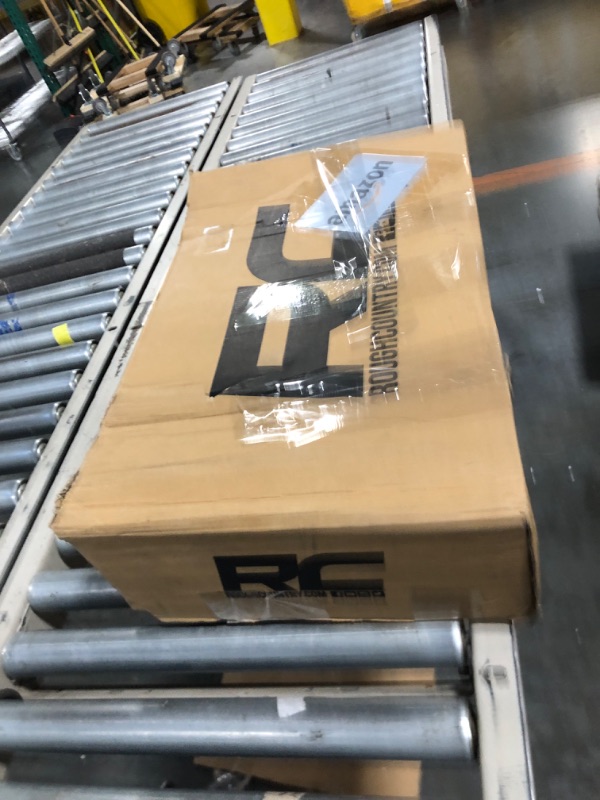 Photo 1 of ***MISSING PIECES***JUST THE SPINDLES***Rough Country 4.5" N3 Lift Kit for 1999-2006 Chevy/GMC 1500 2WD - 239N2