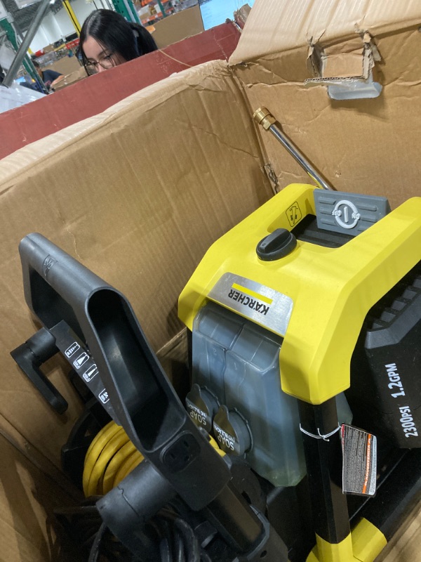 Photo 1 of *****It turns on and works perfectly.******** Kärcher Pressure Washer K2300PS, CETA Certified, 4 Spray Nozzles, Detergent Tank, Hose Reel, for Cars, Driveways, Siding, Patios, 1.2 GPM