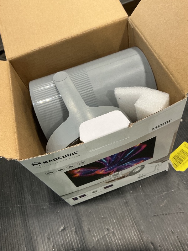 Photo 1 of ?Electric Focus?Magcubic Mini Projector 4K Support, Smart Projector with WiFi 6 and Bluetooth 5.4, 5W Soundbase Speaker, 180° Rotation, Portable Proyector for Home Theater