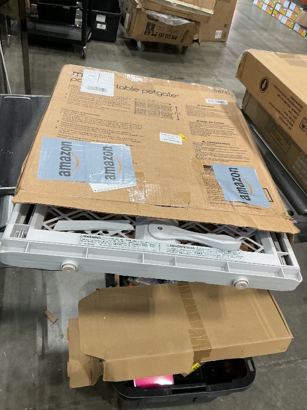 Photo 1 of *MINOR DAMAGE - USED*
MYPET North States Paws Portable Pet Gate: 26-40" Wide. Pressure Mount. No Tools Needed. Made in USA. Dog Gate 23" Tall, Expandable, Durable Dog Gates for Doorways, Light Gray