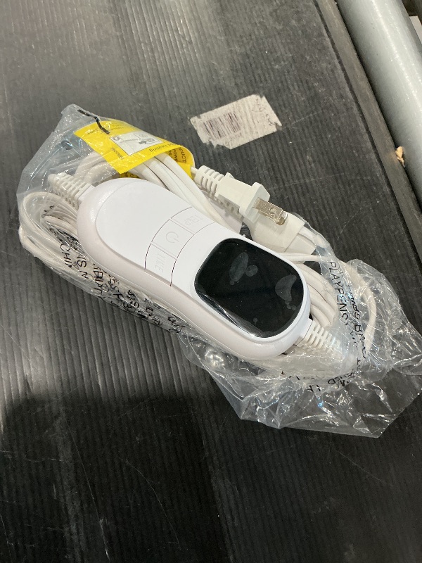 Photo 1 of *PARTIAL SET - See Clerk Notes*
Homemate Electric Heated Blanket Twin Size , 62"x84" Heating Bed Blankets with 10 Heating Levels 8 Hours Auto Off Fast Heating Over-Heated Protection Ultra Soft Warm Flannel ETL Certified, Red