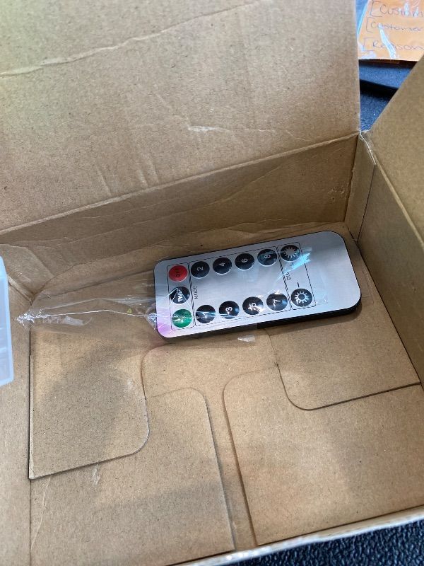 Photo 1 of **UNTESTED**
Christmas Tree Topper?11.8" PET Christmas Tree Star Topper Lighted with Remote Multicolour 20LED Lighted Treetop Decorate for Xmas Decorations Ornaments Holiday Party Indoor Decor