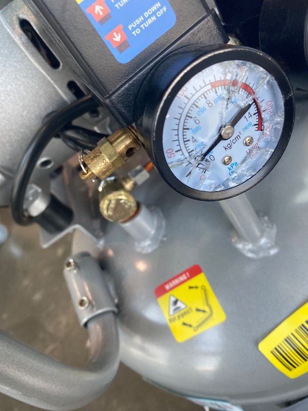 Photo 1 of **MINOR DAMAGE/check clerk comments**
VEVOR 13-Gallon Air Compressor, 2HP, 4.6 SCFM@90PSI, Oil-Free Tank, 66dB Quiet Operation, Ideal for Tire Inflation, Woodworking, Auto Repairs, and Spray Painting (Maximum Pressure 125 PSI)