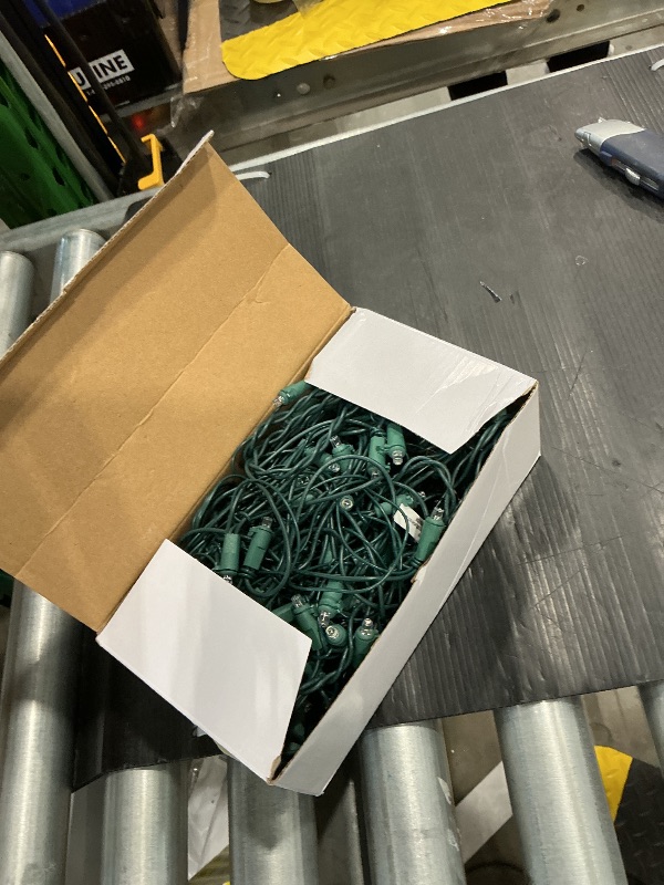 Photo 1 of *UNTESTED*
Christmas Lights Outdoor Decorations for Bushes,LED Connectable Bush Christmas Lights Outdoor Yard Mesh Shrub Net Light for Party, Holiday, Wedding, Tree,Bushes (Cool White)