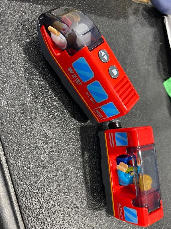 Photo 1 of *UNTESTED*
Battery Operated Train Set for Wooden Train Track (w/sound & Magnetic Connection), Powerful Engine Action Locomotive Train Set Fits Brio, Thomas, Chuggington Wooden Tracks, Train Toys for Toddlers 3Y+