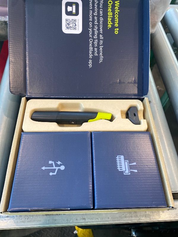 Photo 1 of **MISSING PARTS/check clerk comments**
Norelco Philips OneBlade 360 Hybrid Face, Electric Beard Trimmer and Shaver, with 360 Blade Technology, 1x 360 Blade for Face, 5in1 Adjustable Comb, Model QP2724/90