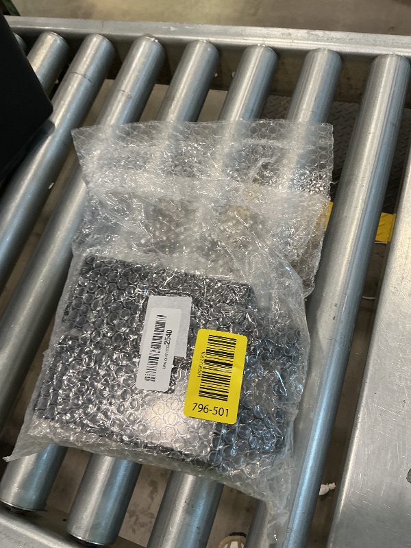 Photo 1 of **MISSING ONE**
Suream 22oz/650ml Large Plastic Pump Bottles for Shampoo, Bathroom Shower Dispensers, Empty Refillable Cosmetic Pump Dispenser for Lotion, Creams, Body Moisturizer, Massage Oil, Hand Wash, Soap, Black