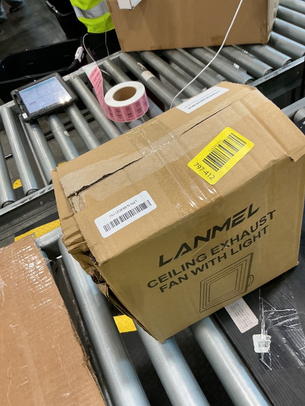 Photo 1 of *UNTESTED*
LANMEL Bathroom Exhaust Fan with Light, 10" Panel Bathroom Ceiling Ventilation Fan (8x8 Mount), 112 CFM 1.0 Sones, Quiet Square Bath Fan Light Combo for Bathrooms, Shower, Office, Restroom Etc