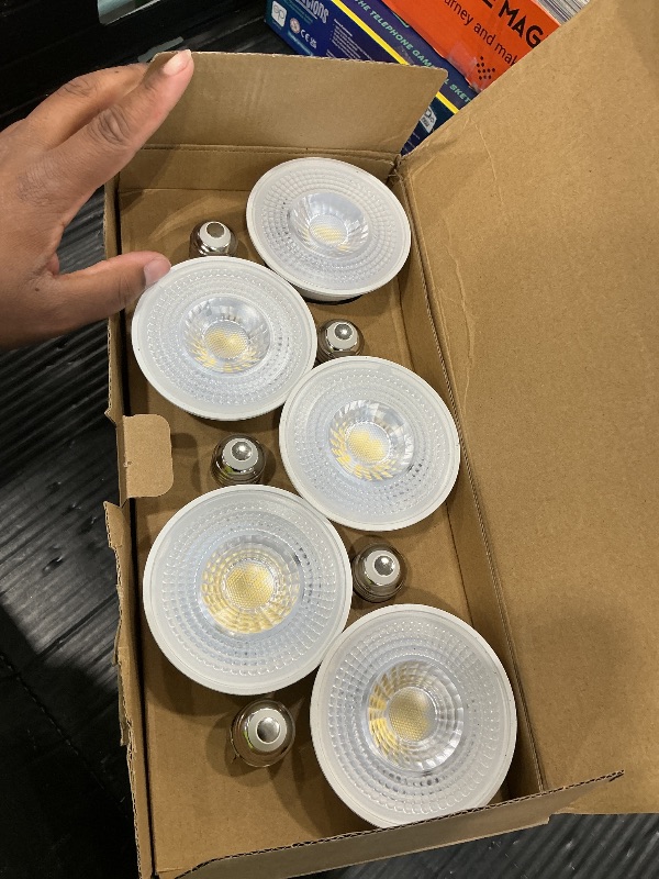 Photo 1 of 10 Pack PAR30 Outdoor LED Flood Light Bulb 12W 100 Watt Equivalent 900 Lumens Dimmable Waterproof E26 5000K Daylight LED Flood Light Bulbs for Security Led Spotlight Bulb Led Recessed Light Bulbs