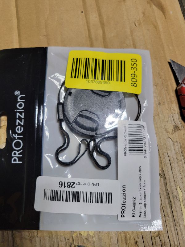 Photo 1 of 1Pack 49mm Front Lens Cap Cover with Deluxe Cap Keeper for Canon EOS R100 R50 R10 with RF-S 18-45mm Kit Lens, for Canon EOS M50 M6 Mark II M5 M6 M200 M100 with EF-M 15-45mm Kit Lens & More 49mm Lens