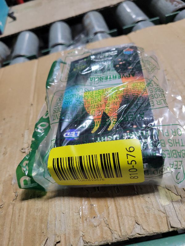 Photo 1 of 2 Pack E12 Flame Bulb LED Purple Orange Fire Bulbs - Decorative Flickering Bulbs 3 Mode 3W Candelabra Candle Orange Purple Light Bulb for Chandelier Vintage Lighting Halloween Bulbs