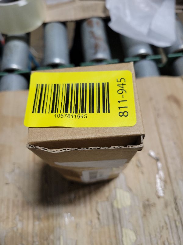 Photo 1 of 1 Pcs 2 in 1 Light Socket to Plug Adapter, Convert E26/E27 Bulb Socket to 2 Pieces 3 Prong Outlet with Extension Cord, Flexible Light Bulb Socket Converter Suitable for Porch Patio Garage Use (Black)