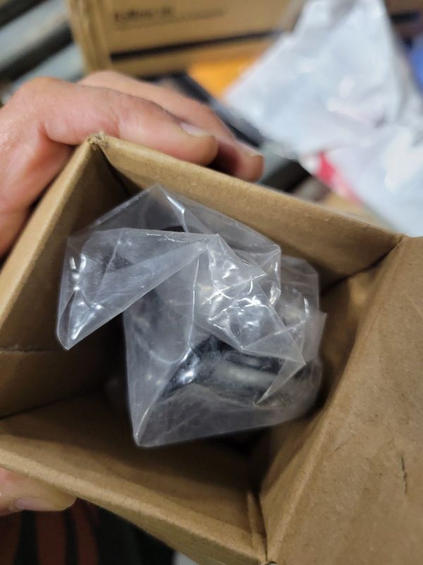 Photo 1 of 1pc Rear Right Trunk Lid Lift Support Strut Gas Spring Shock Replacement for BMW E60 M5 525i 528i 530i 535i 545i 550i