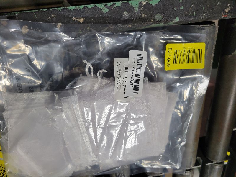 Photo 1 of 100PCS Premium Sheer Organza Bags, 4x4.72 Inch Drawstring Gift Bag, White Wedding Favor Bag, Jewelry Gift Bags for Party, Christmas, Jewelry, Festival Bathroom Soaps, Makeup Organza, Wrapping Supplie (White)