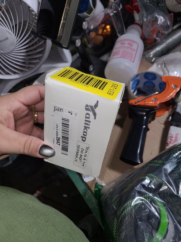 Photo 1 of 100 Pieces Unfinished Round Wooden Circles with Holes Round Wood Discs for Crafts Blank Natural Wood Circle Cutouts for DIY Crafts Party Birthday Christmas Decoration (1 Inch)