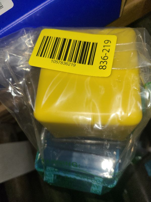 Photo 1 of 2 Pcs Pigeon Plastic Feeder, Bird Food Feeding Hanging Box for Bird Poultry Pigeon Parrot Parakeet Budgie Cage (One Hole)