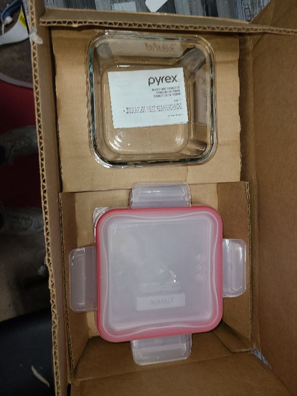 Photo 1 of Pyrex Freshlock (5-Pack, 4 Cup) Glass Food Storage Containers Set, Airtight & Leakproof Locking Lids BPA-Free, Meal Prep Containers Set, Freezer Dishwasher Microwave Safe