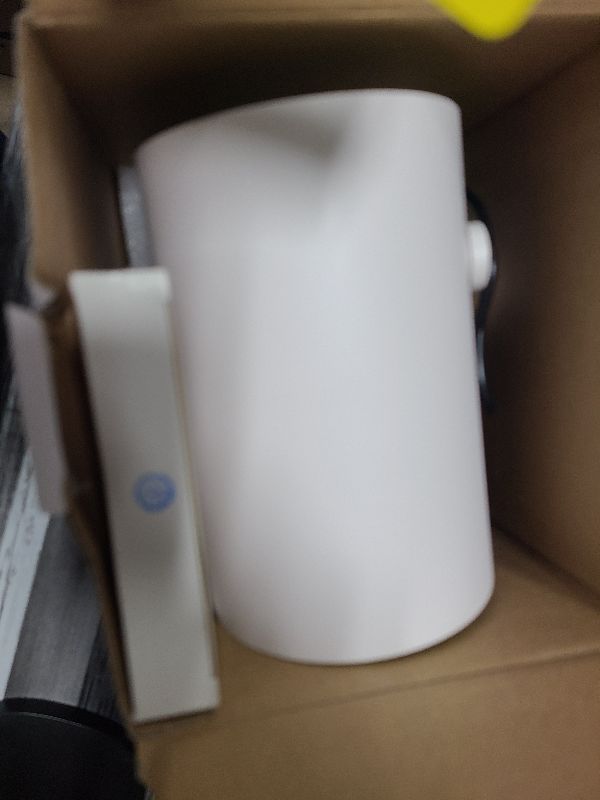 Photo 1 of ?Electric Focus?Mini Portable Projector with 4K Support, Bluetooth 5.4 WIFI6, 5watt Sound Base Speaker, 260 ANSI, Android 11, 210° Rotation , Auto Keystone Correction Video Projector HY300 PLUS