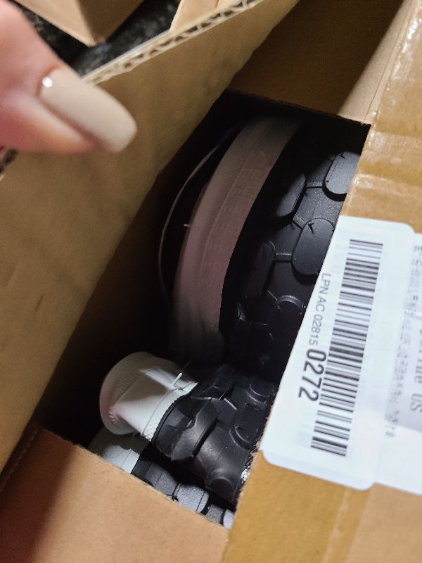 Photo 1 of 2-Pack Kids Bike Tires Set: Hycline 16x2.125 Inch (57-305 mm) Folding Replacement Puncture-Resistant Bicycle Tires and Pair Inner Tubes with Tire Levers for Beach Urban City Commuter Bike-White