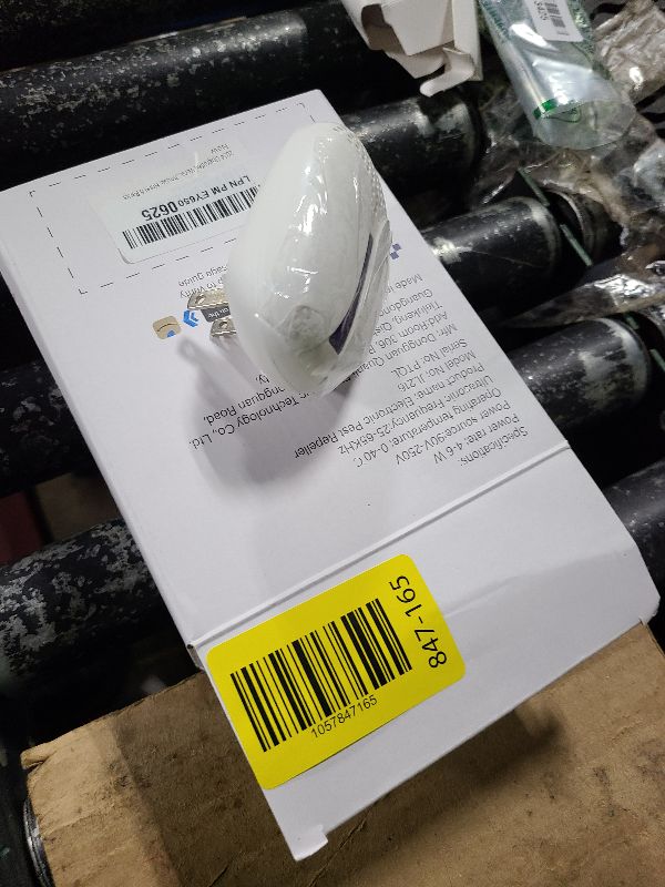 Photo 1 of 2025 Upgraded Ultrasonic Repellent Indoor, Mouse Traps Insert Plug in, Pest Control Repellent Ant,Roach,Rodent, Mouse, Bugs, Mosquito, Spider, for Home, Office, Warehouse 6 Packs