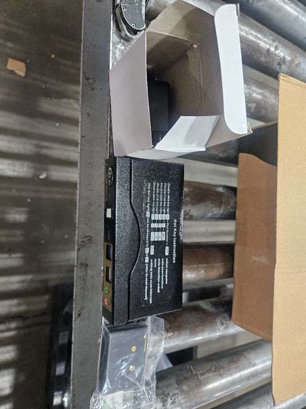 Photo 1 of (UNTESTED) CKLau 2 Port USB 3.0 Displayport KVM Switch DP 1.4 for 2 Computers Support 4K@144Hz, 8K@30Hz with Audio and Cables Supports Keyboard Mouse Switching
