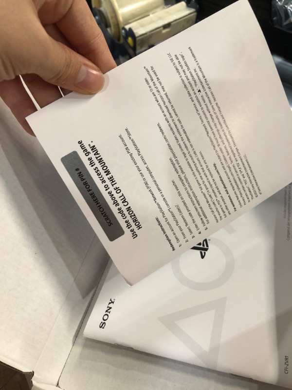 Photo 1 of ***LIKE NEW/OPEN BOX***
PlayStation VR2 Horizon Call of The Mountain™ Bundle (PSVR2)