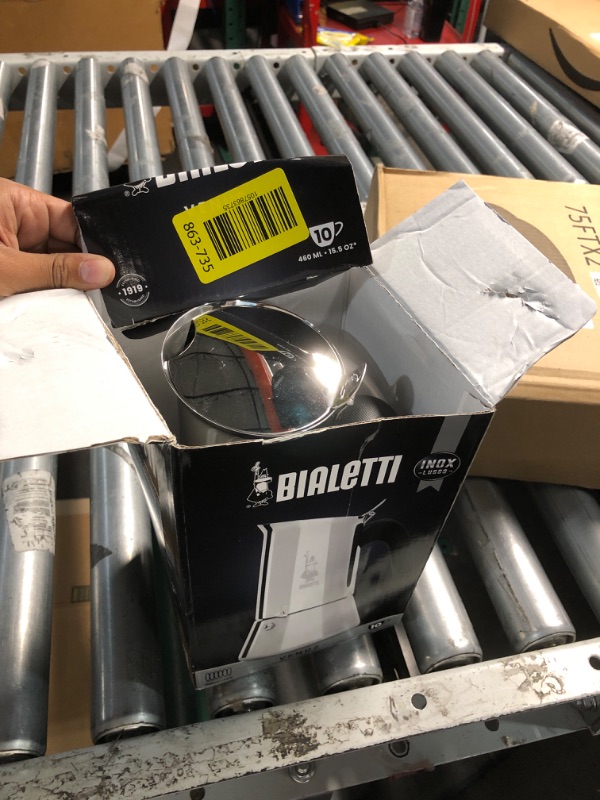 Photo 1 of (USED/FAIR) (UNTESTED) Bialetti - New Venus Induction, Stovetop Coffee Maker, Suitable for all Types of Hobs, Stainless Steel, 6 Cups (7.9 Oz), Silver