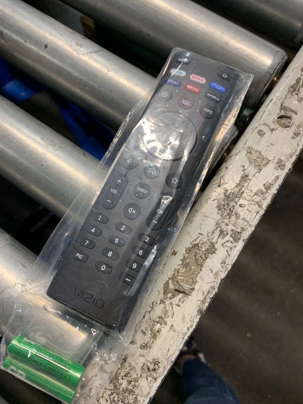 Photo 1 of ******REPLACEMENT REMOTE******XINFUTE XRT140V8 XRT140 fit for All VIZIO Smart TV Remote XRT140V4 V755M-K03