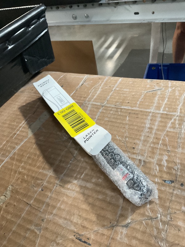 Photo 1 of (used) Lennoos USB-C Rechargeable red Laser Pointer - Advanced Long-Range Laser Pointer High Power with Star Cap for Astronomy