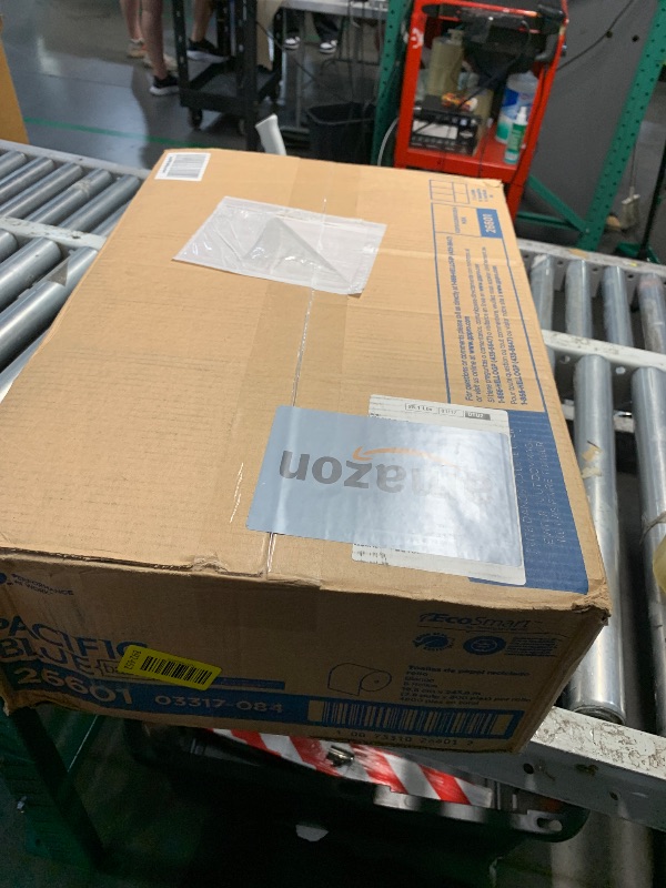 Photo 1 of (6/CS) TOWEL ROLL ENVISION WHITE