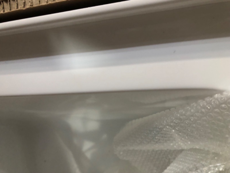 Photo 1 of (truck?trailer pick up only)
Kingston Brass Aqua Eden VTAP603622R 60-Inch Acrylic Alcove Tub with Right Hand Drain, White