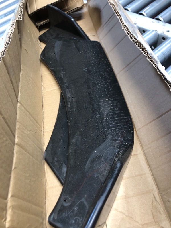 Photo 1 of (USED/FAIR) Falta piezas DREAMOTOR 2PCS Universal Car Side Skirts, 86.6" Side Skirts Extension Splitter Lip, Car Rocker Panels Side Skirt Body Kit, Compatible with Honda Civic Toyota Corolla Nissan Altima VW Chevrolet Camaro