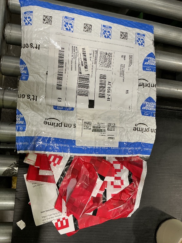 Photo 1 of 50pcs Pixel Party Gift Bags, Game Theme Candy Snack Red Favor Bags with Handles Goodie Treat Gift Wrapping for Boys Girls Birthday Party Decoration Supplies